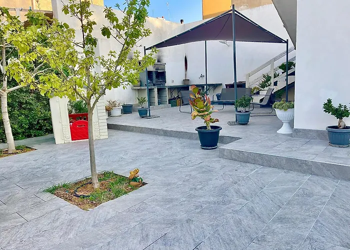 Angolo Paradiso Apartman *